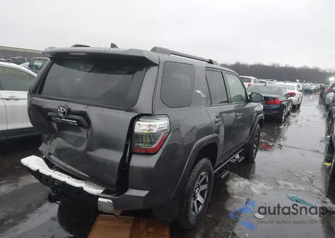 2023 Toyota 4Runner Trd Off Road Premium z USA, uszkodzony, nr VIN JTERU5JR5P6151568